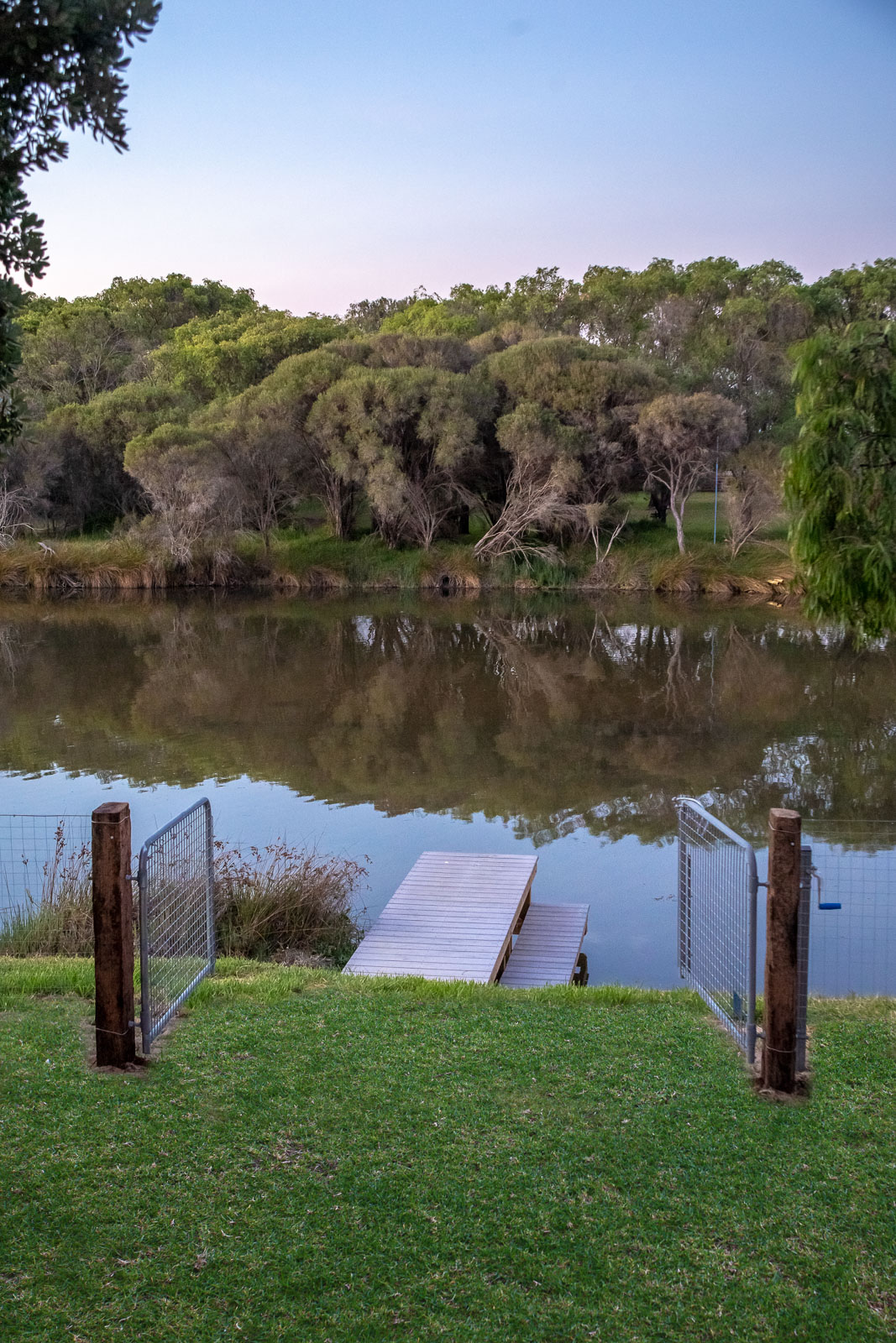 Landing jetty