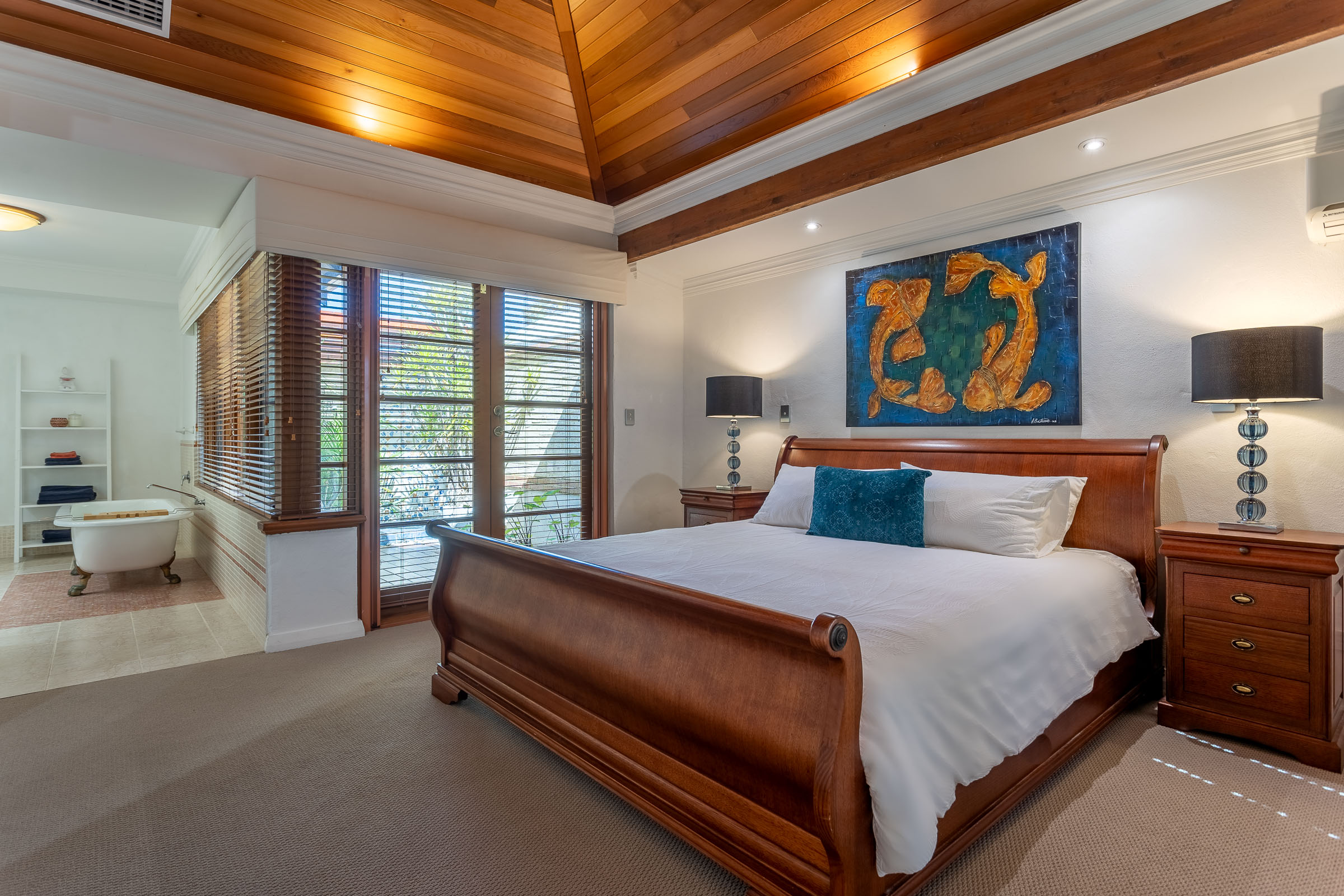 Bedroom 1, Master